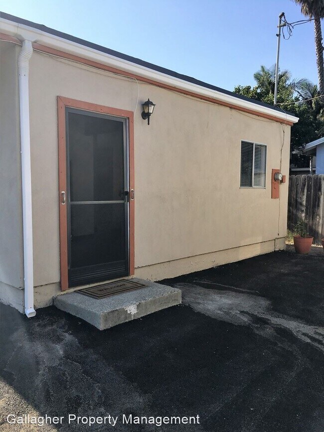 Building Photo - 1 br, 1 bath House - 27 1/2 Magnolia Ave.