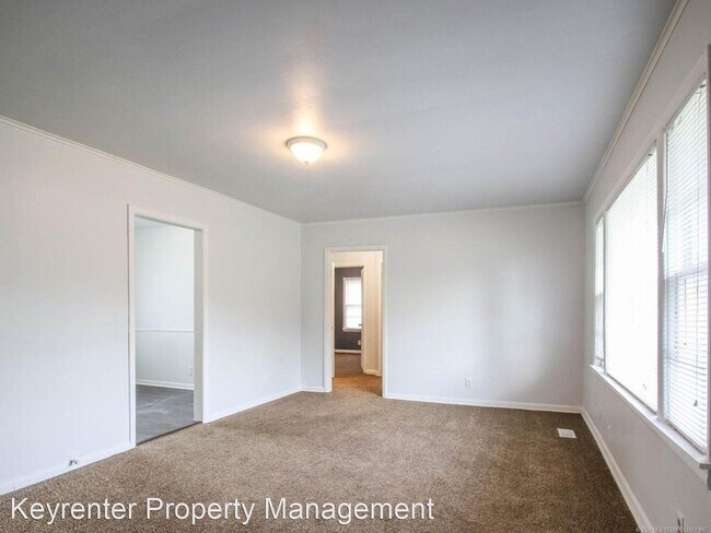 Foto del edificio - 3 br, 1 bath House - 2536 W Easton St N