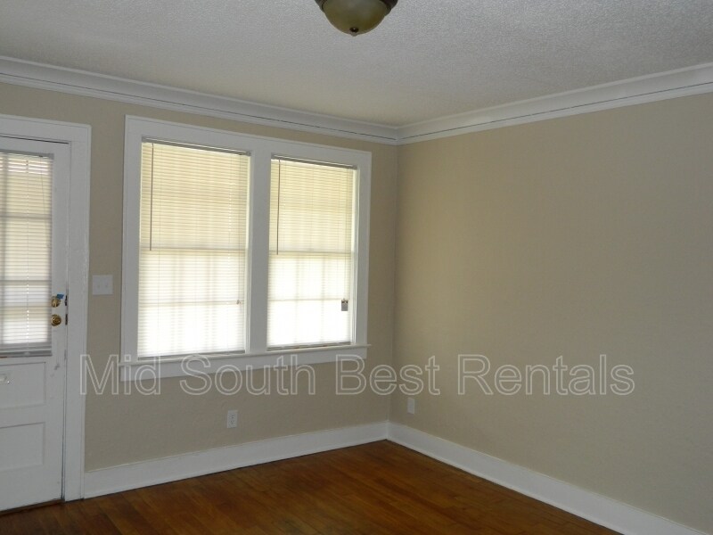 Foto del edificio - 750 N McNeil St