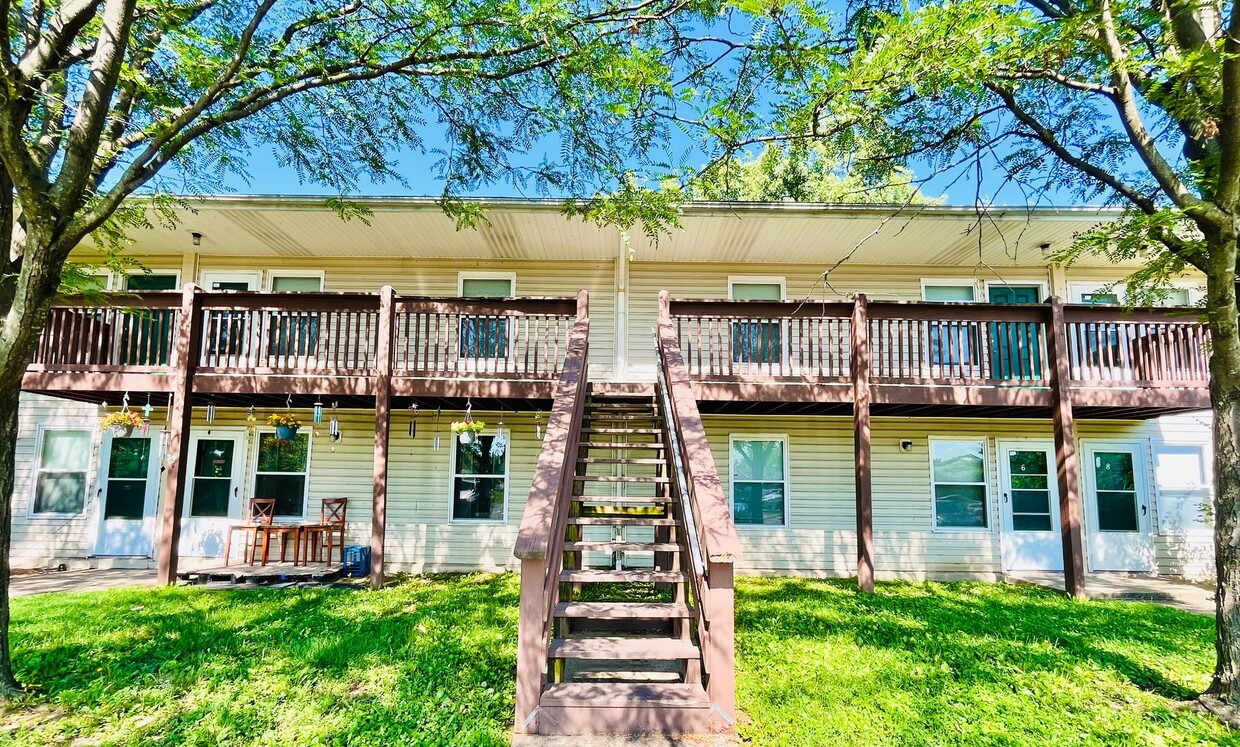 Building Photo - Bradford Pointe Apartments