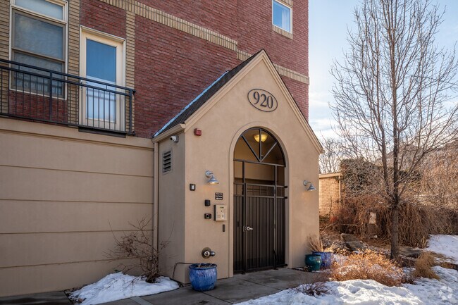 Entrance - 920 E 17th Ave