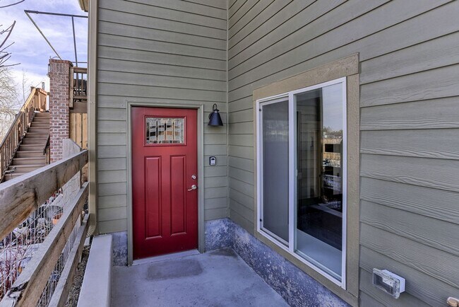 Foto del edificio - 1980 Blue Yonder Way