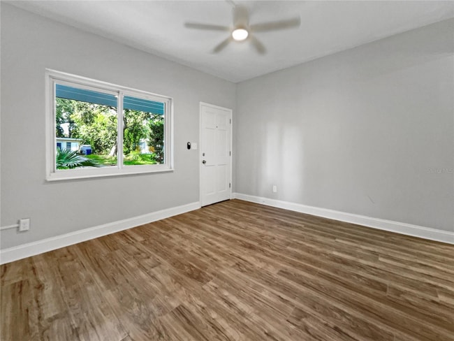 Foto del edificio - 10512 51st Terrace N