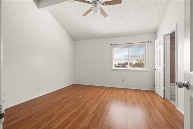 Foto del edificio - 5403 Whisper Glen Dr