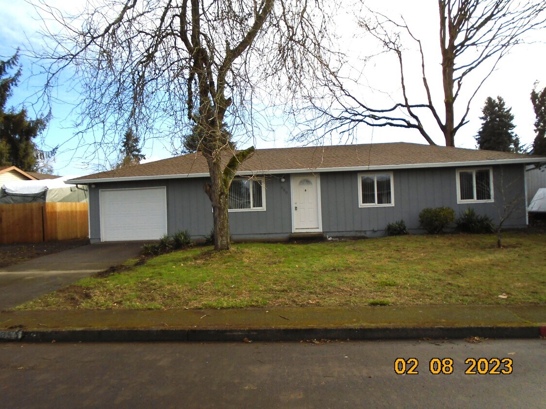Primary Photo - 850 N 7th St