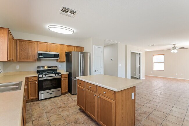 Foto del edificio - 3497 W Gower St