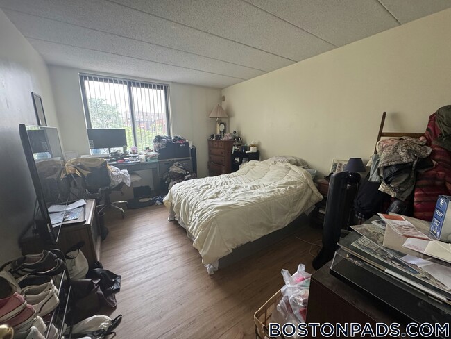 Building Photo - 85 Brainerd Rd