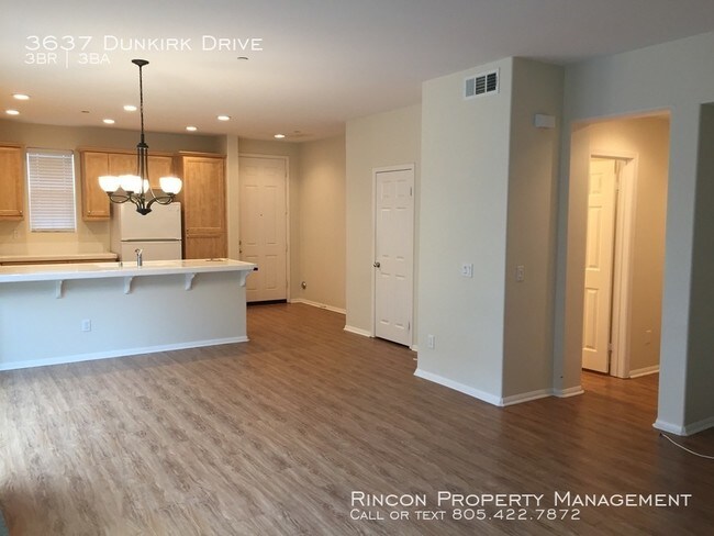 Foto del edificio - 3 Bedroom/2.5 Oxnard Townhouse in Orbela