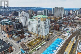 Building Photo - 135 James St S