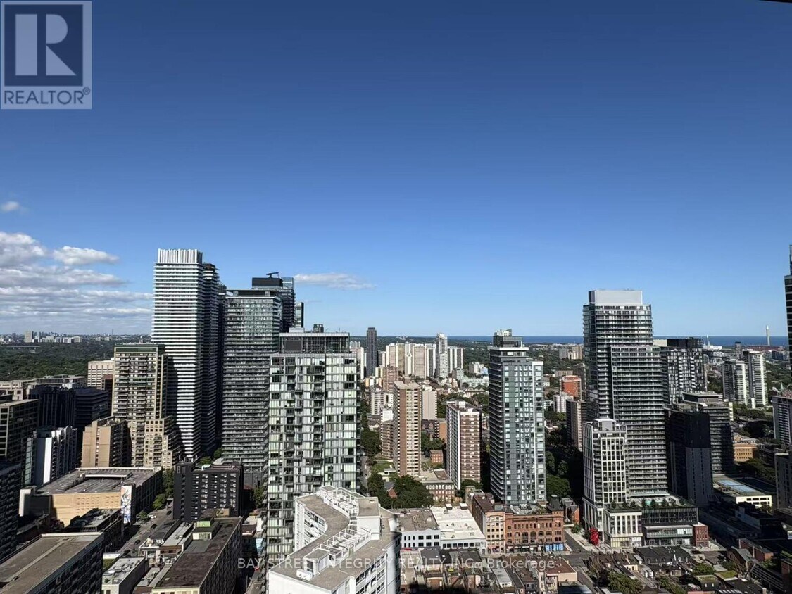 Photo principale - 1080-1080 Bay St.