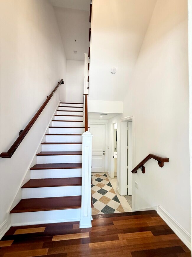 Foto del edificio - 319 Flamingo Dr