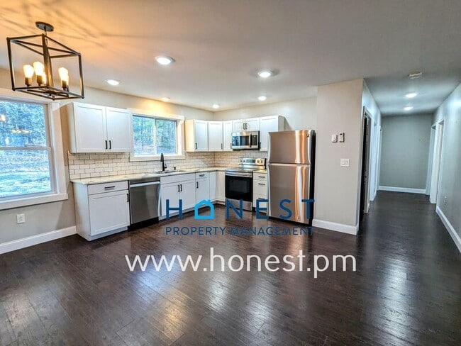 Building Photo - 20 Lexi Ln