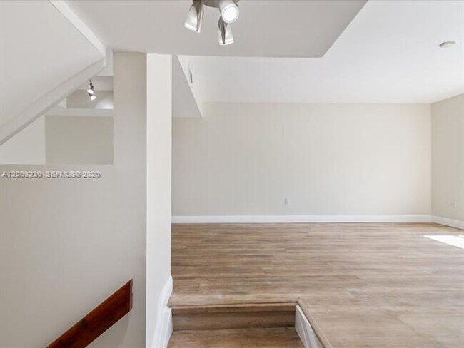 Foto del edificio - 390 NW 86th Pl