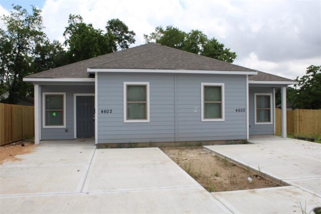 Foto del edificio - 4602 Davenport St