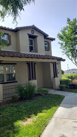 Building Photo - 1305 Walraven Ct