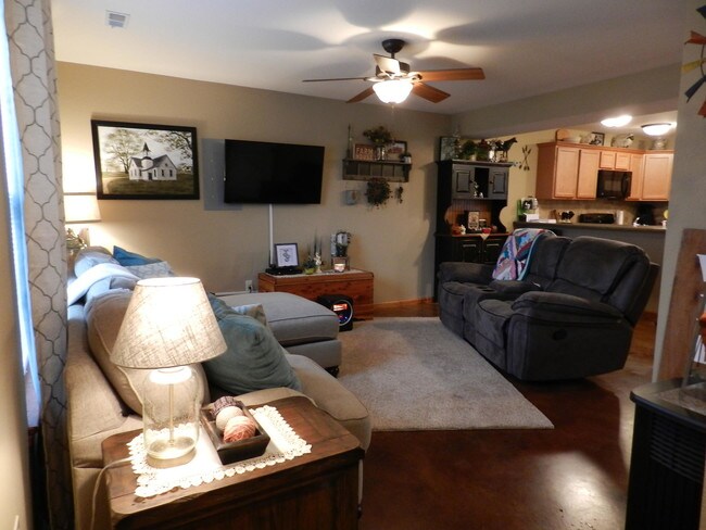 Foto del edificio - 6382 TAYLER Ct