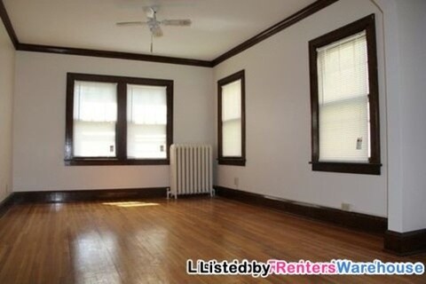 Building Photo - 3645 10th Ave S