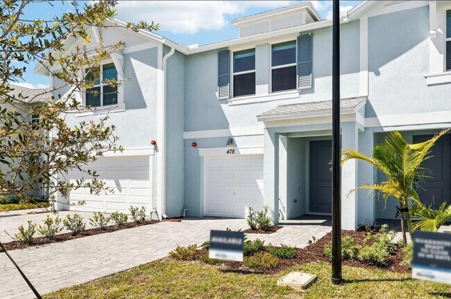 Building Photo - 478 Salisbury Cir