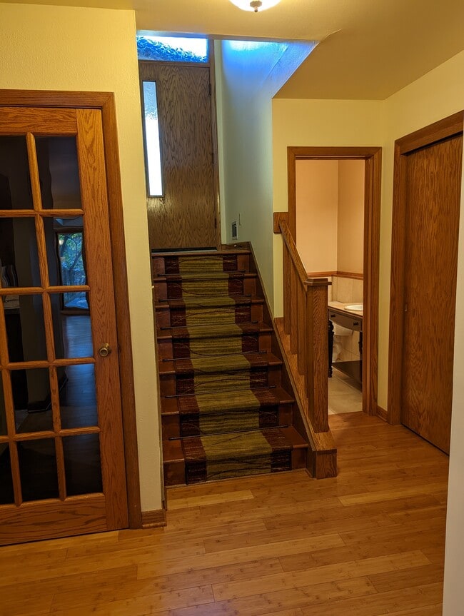 Foto del edificio - 956 N 124th St