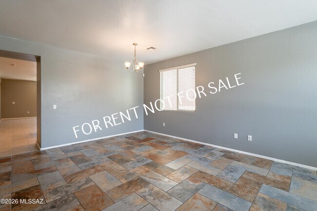 Building Photo - 7307 E Heartwood Dr