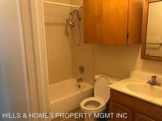 Building Photo - 1305 Southwest Blvd