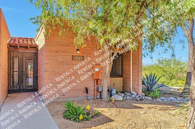 Building Photo - UNIQUE Property in La Cholla Hills.Propert...
