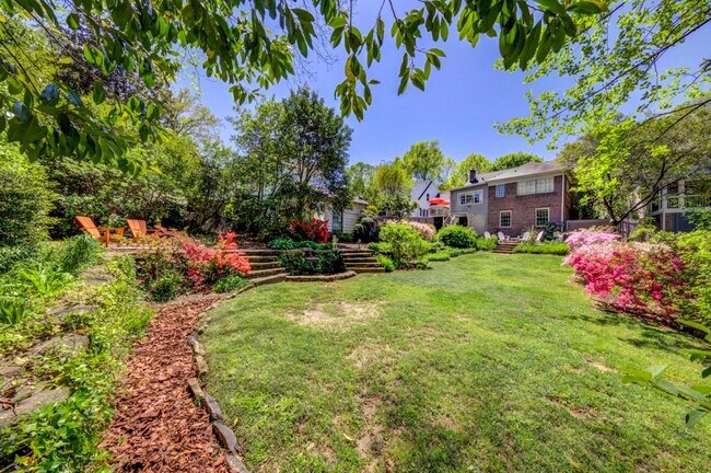 Foto del edificio - 27 Northwood Ave NE