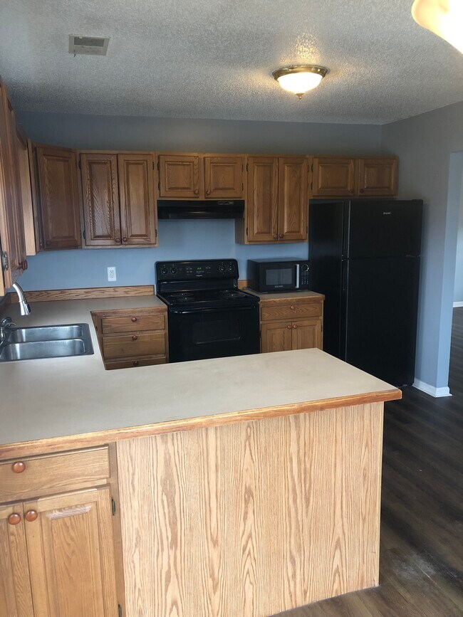 Kitchen - 1414 Garrison Rd