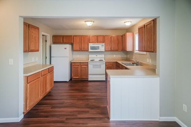 Kitchen - 3709 S Cramer Cir