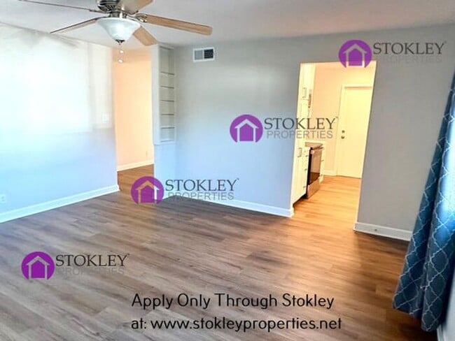 Photo - 1875 Queens Rd House