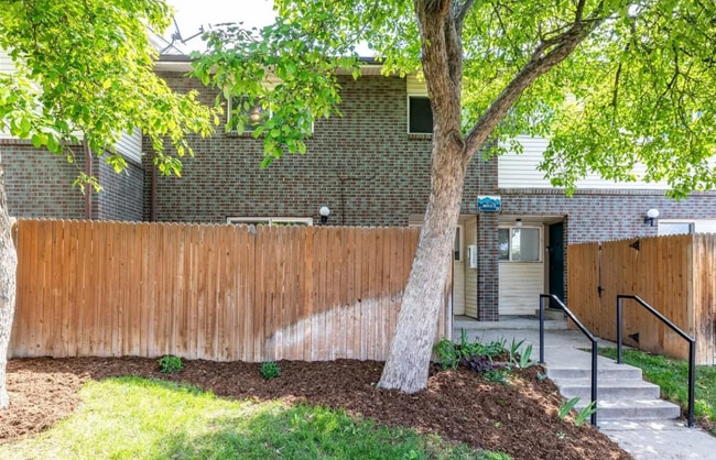 Photo - 8023 Wolff St Townhome