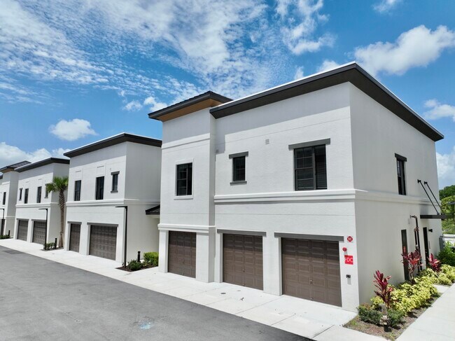 Building Photo - 12185 US-1