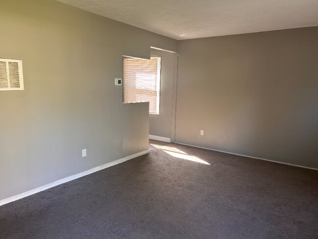 Building Photo - 19316 Meadowlark Ln
