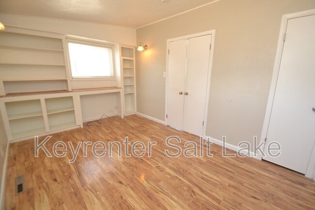 Building Photo - 790 E 8425 S