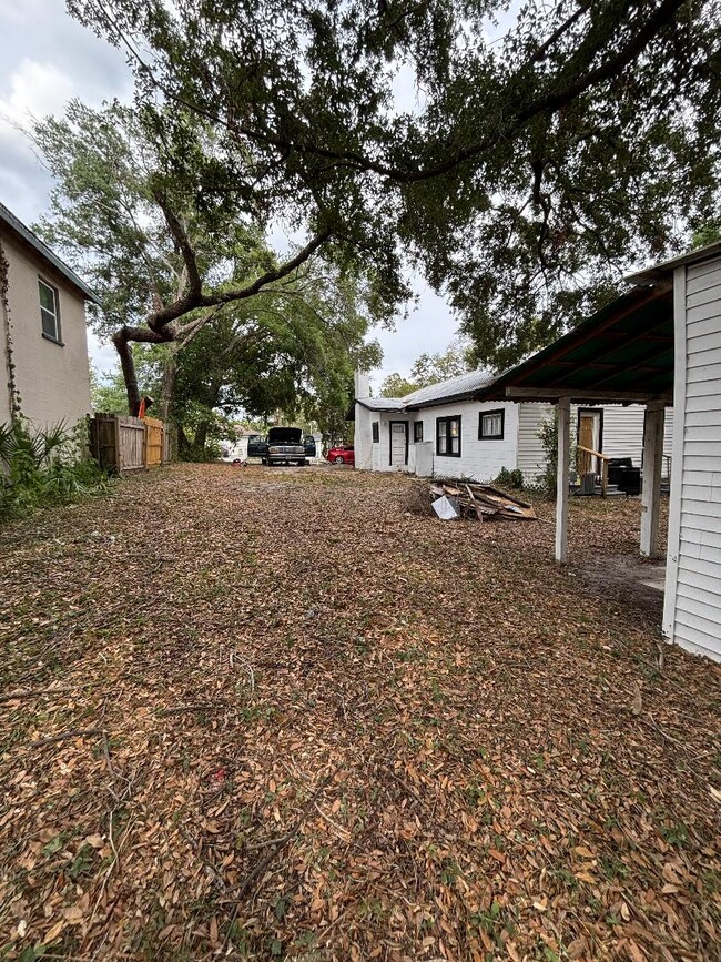 Foto del edificio - 8308 N 11th St