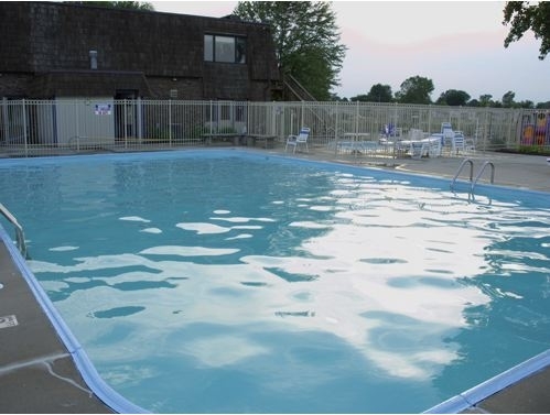 Phase II Pool in Summer - Admirals Cove