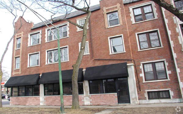 Primary Photo - 7901-7911 S Crandon Ave
