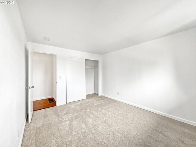 Foto del edificio - 4720 SW Palatine St