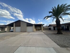 Building Photo - 1349 E Palmdale Dr