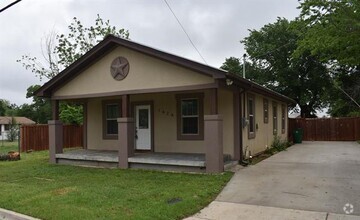 Building Photo - 1424 Woods Ln
