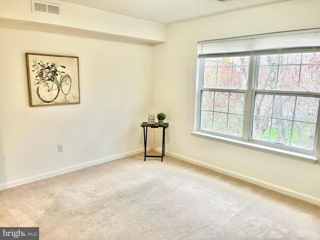 Building Photo - 3704 Excalibur Ct