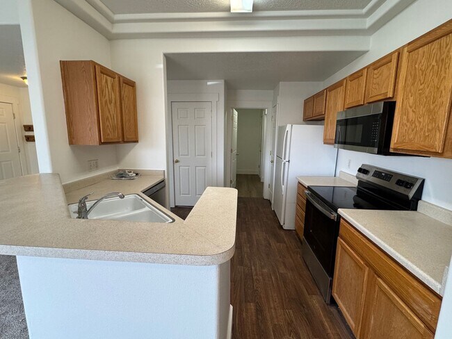 Foto del edificio - Amazing Riverton Townhome in Aspen Springs!