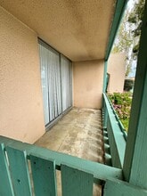 Building Photo - 450 Morse St