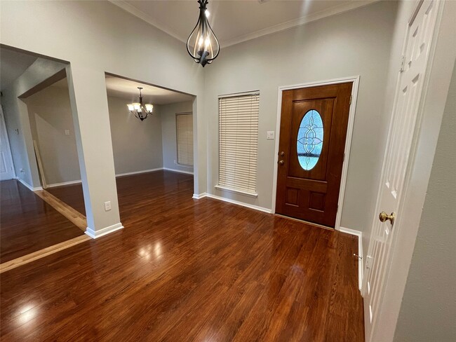 Foto del edificio - 7110 Pembrough Ln