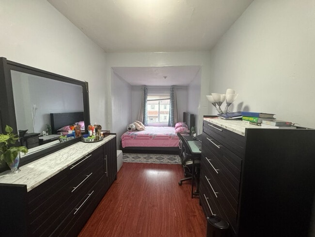 Foto del edificio - 82-84-84 Jasper St