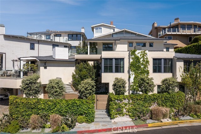 Building Photo - 27 Emerald Bay