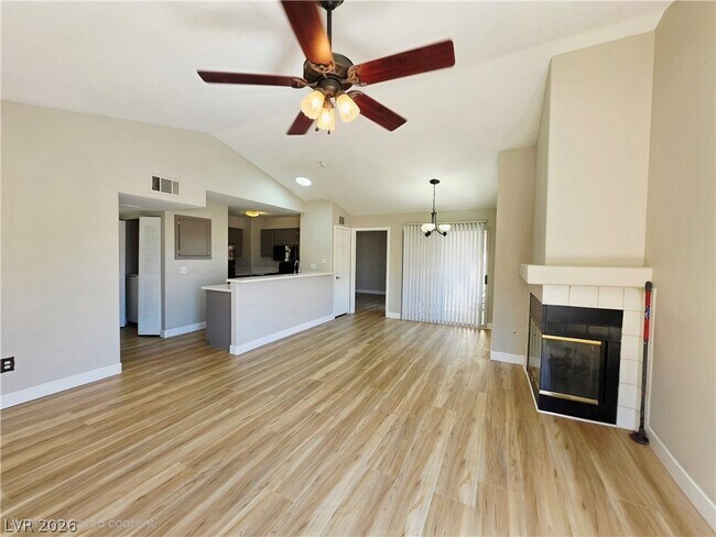 Foto del edificio - 2251 Wigwam Pkwy