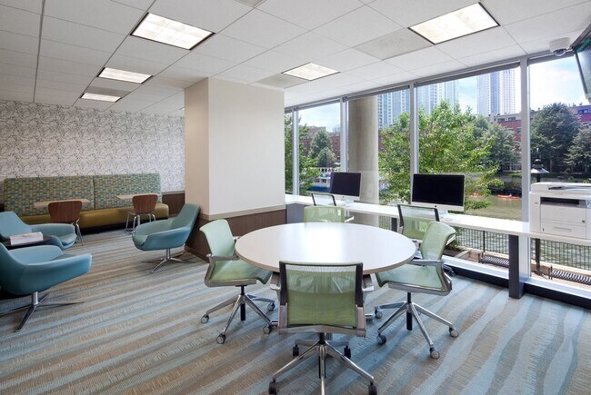 Foto del edificio - 518 N Kingsbury St