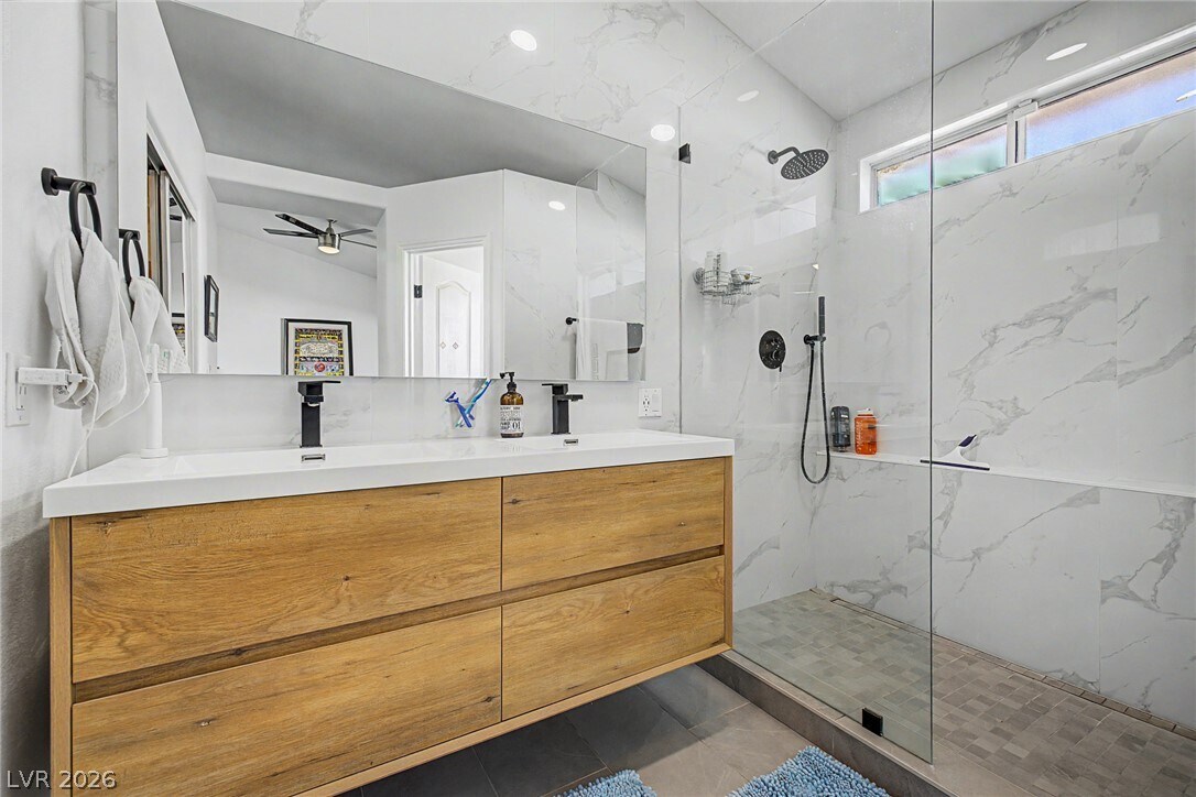 Foto del edificio - 679 Scenic Tierra Ln
