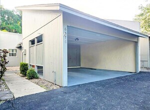 Building Photo - 6576 Sweetbriar Ln